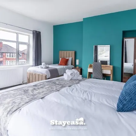 Modern 5-bed Haven Near Centre Manchester