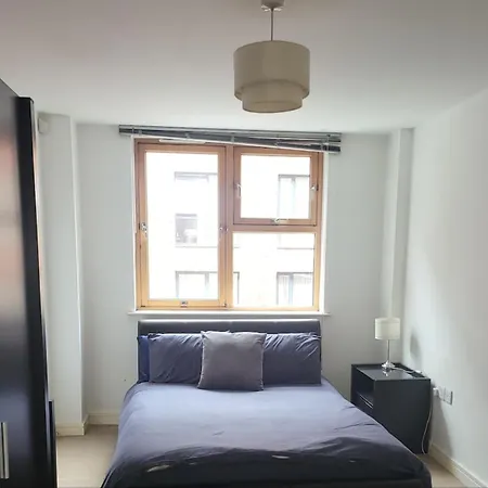 Enjoyable 2 Bedroom Manchester