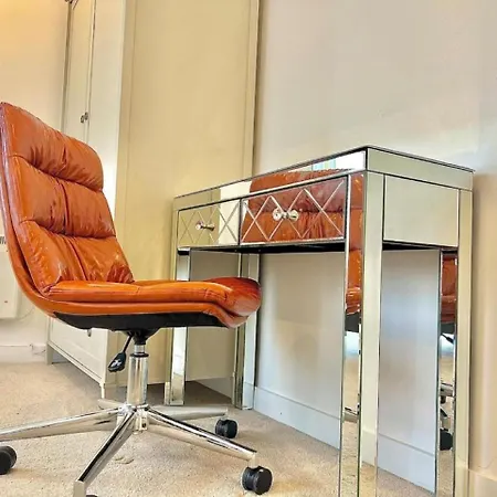 Διαμέρισμα Modern High-rise Flat In Media City! 2 Beds, 2 Baths Μάντσεστερ