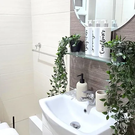 The Hidden Chapter 2 Bedrooms By Bevolve *