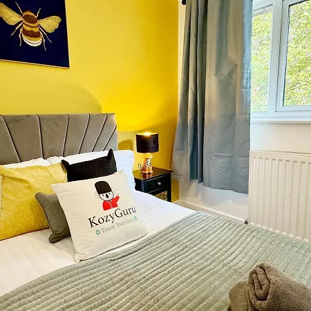 Kozy Salford 4br 9ppl 5 Mins To Centre