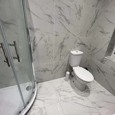 Oyo The Pleasant House מלון מנצ'סטר