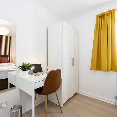 Luxury House By Etihad And Coop Arena *