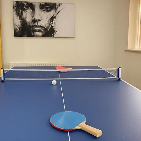 Spacious 4bd 3bt - Etihad - Coop - Pool Table - Free Parking
