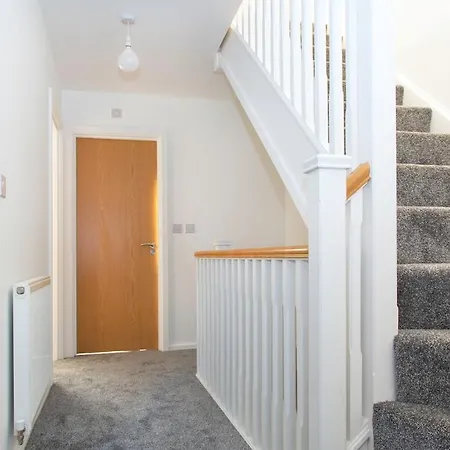 Apartamento Bright & Luxurious With Garden