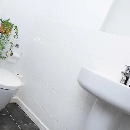 Apartamento Bright & Luxurious With Garden *