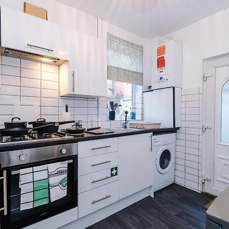 Stunning 3bedroom Home, Game Room, Free Parking, Fully Stocked, Sleeps 8 Lejlighed Manchester
