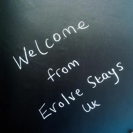 Lägenhet Incredible 4bedroom In Salford, Game Room, Free Parking, Smart Tv *