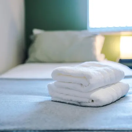 アパート Stunning 3 Bedroom In Stretford, Game Room, Summer House, Smart Tv, Driveway *