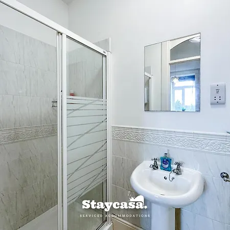 Feriehus Carlton Co-living - Private Self-cater