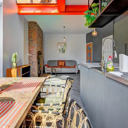 Pass The Keys Stunning Sleeps 6 *
