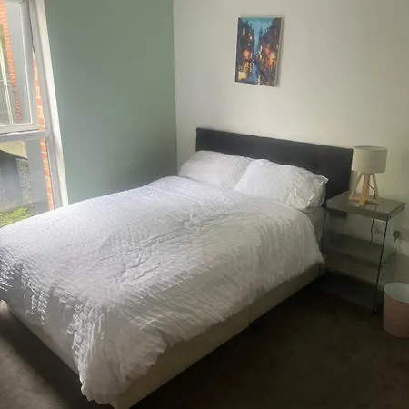 Cozy 2 Bed With Balcony Etihad Views, Steps From Coop Live 公寓 曼彻斯特