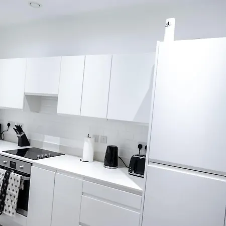 Hive Near Etihad Coop Live Apartment Manchester