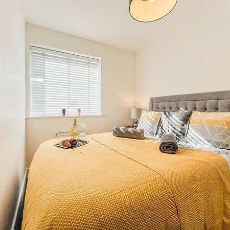 3br-sleeps 6 -walk To Etihad & Ao Arena 度假居