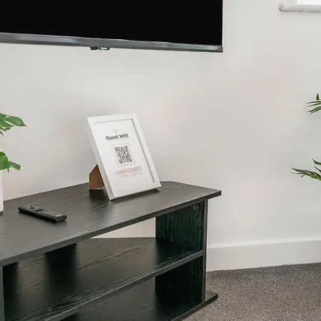 Old Trafford With Free Parking