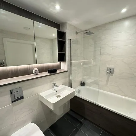 3 Bedroom Penthouse In The Centre Deansgate New Build High Floor * Manchester