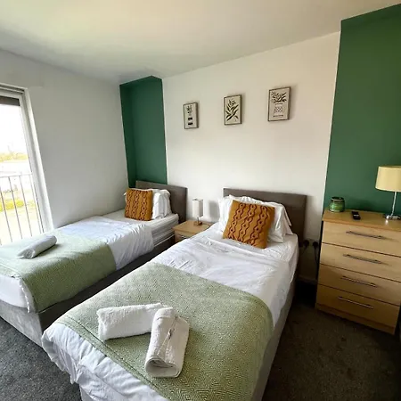 דירה Serene 2-bed Flat With Canal Views - Coop Live & Ethiad מנצ'סטר