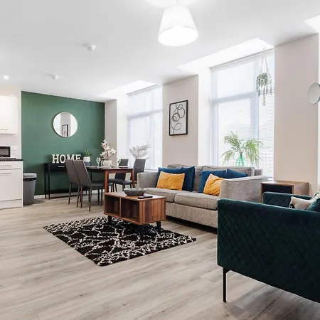 Apartamento With 2 Parking Spaces! *