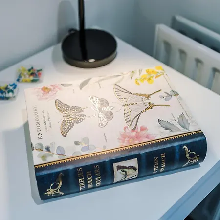 別荘 Stunning In Salford With Free Parking, Office, Pool & Ping Pong Table *