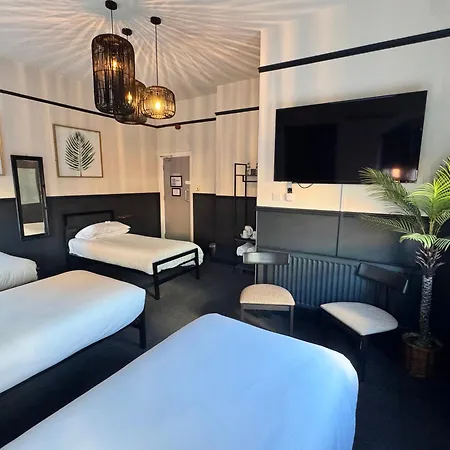 Piccadilly Hotel
