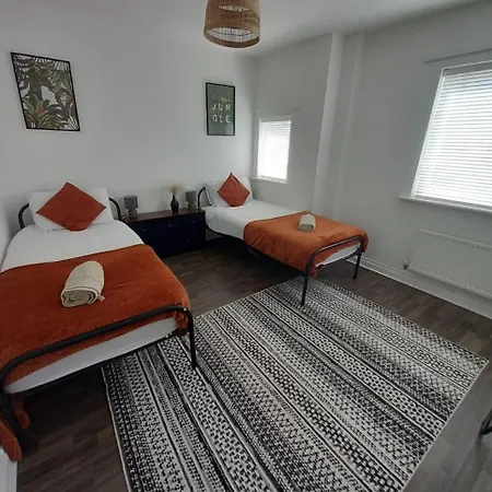 Modern In 4-bed House - Walking Distance To Coop Live ,etihad, Ancoats And Centre Casa de hóspedes
