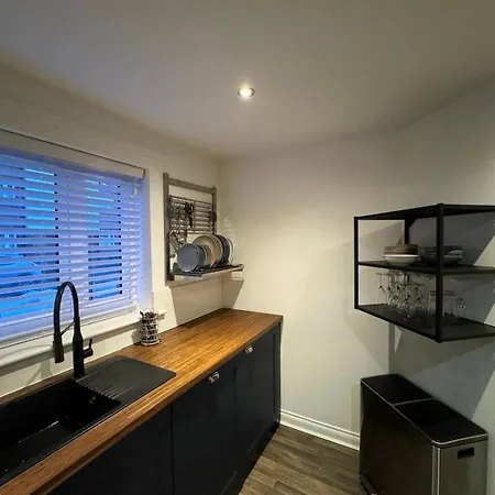 Modern In 4-bed House - Walking Distance To Coop Live ,etihad, Ancoats And Centre *