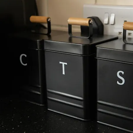 Chic Trafford Apartment, Private Underground Parking, Fast Wi-fi, Self Check-in Anytime, 5 Mins To Old Trafford Stadium Apartman Manchester