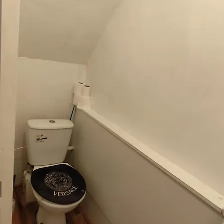 Double-bedroom In The Heart Of Harpurhey A3 Perfect For Short Гостевой дом Манчестер