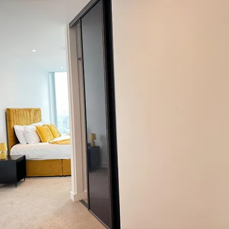 Apartamento Oasis - Modern 3 Bedroom Mánchester