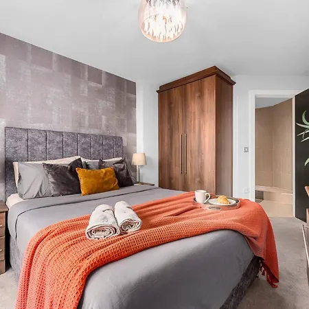 Cityscape Mcr Skyline- 2br, Free Parking, Views דירה