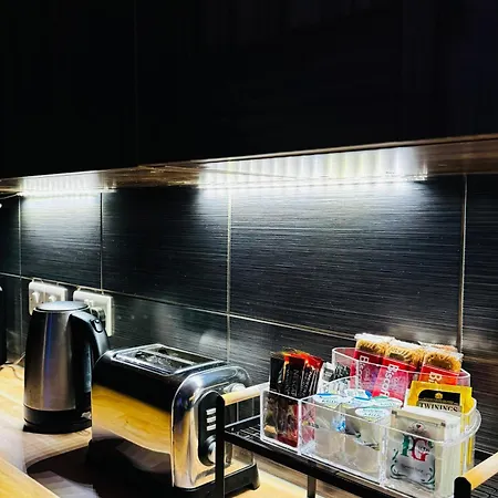 Throstles Nest מנצ'סטר