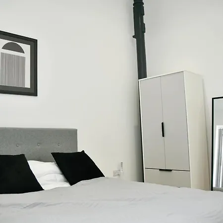 Apartment Spacious 1 Bed Near Etihad Manchester
