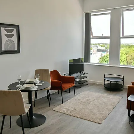 Spacious 1 Bed Near Etihad *