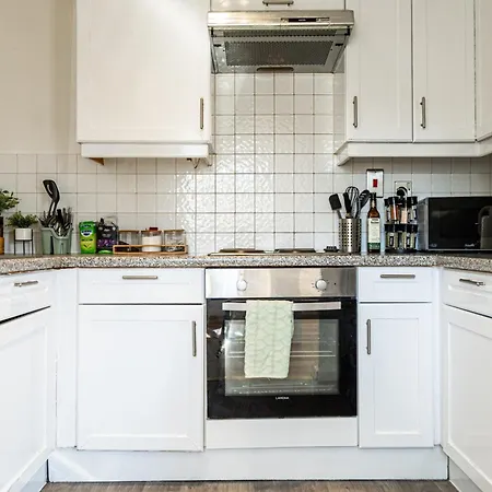 شقة Apartmentsleeps6-parking-familyfriendly-citystay *