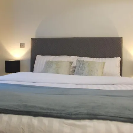 In Mediacity * מנצ'סטר