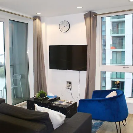 דירה In Mediacity