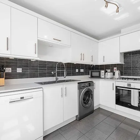 3 Bed Pendlebury Free Parking Pets * Mánchester