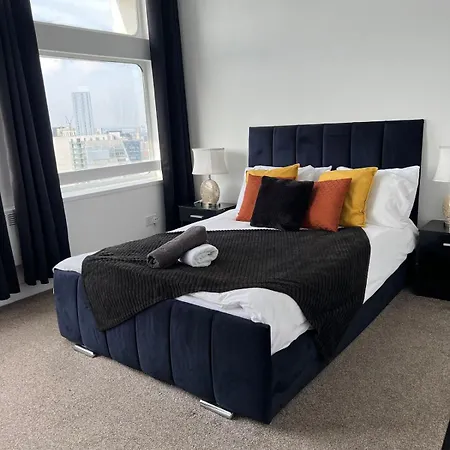 Skyline Views Apartment Manchester
