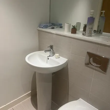 A Cozy With Private Bathroom In A Two Bedroom Panzió