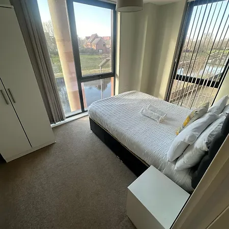 Beehosting Adelphi Wharf 4* מנצ'סטר