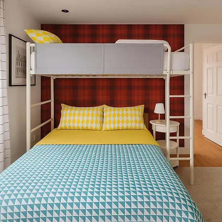 Beautiful House In The Heart Of A Golf Course. *