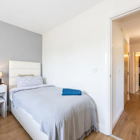 Cosy, 2 Bed Flat Parking Апартаменты Манчестер