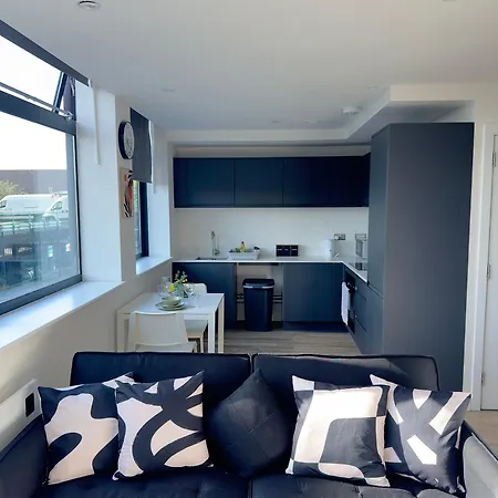 Daire Modern And Stunning 1 Bed Near Old Trafford And Centre *
