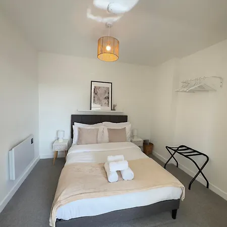 Daire Modern And Stunning 1 Bed Near Old Trafford And Centre Manchester