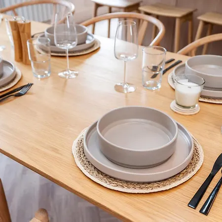 6-bedroom, 6-bathroom Contractor Holiday home