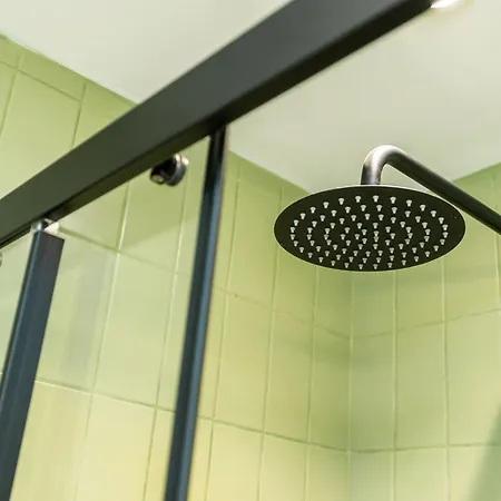 6-bedroom, 6-bathroom Contractor Holiday home Manchester