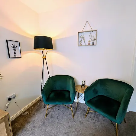 Reach - King Bed, Parking, 2 Tvs, O2 Apollo, Hospital & Oxford Road *