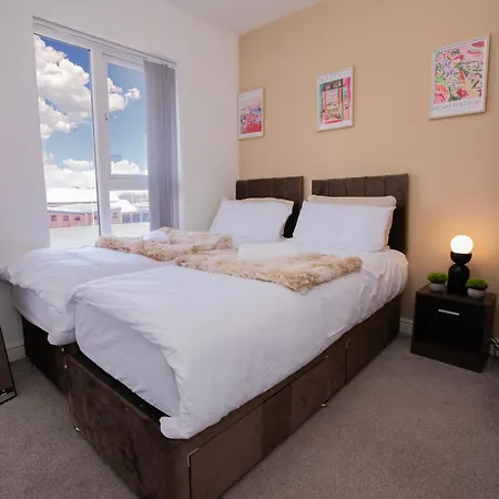 Luxury Three Story Townhouse Free Parking On Drive Μάντσεστερ
