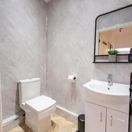 아파트 Luxury 1-bed Near Centre And North General Hospital 맨체스터