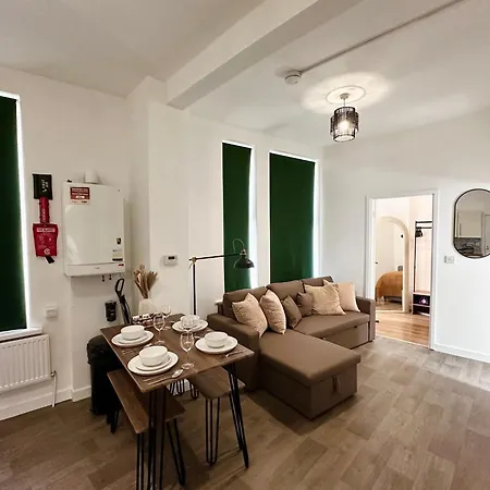 Chic & Modern 2br - Luxury Retreat *